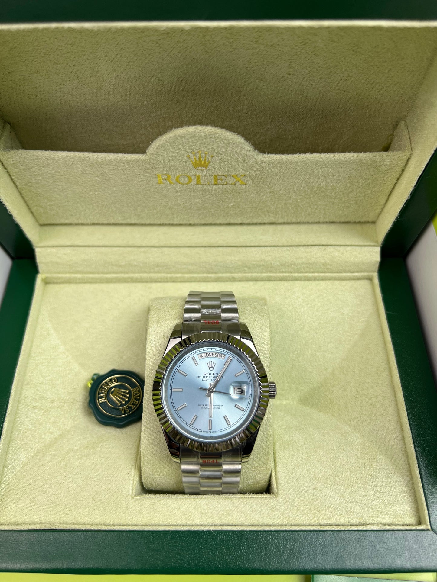 Rolex Day-Date 40 bleu glacier livraison rapide Maroc