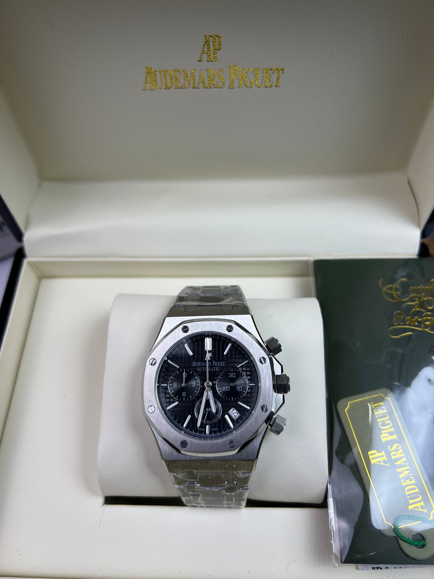 AP Royal Oak Chronograph cadran noir livraison Maroc