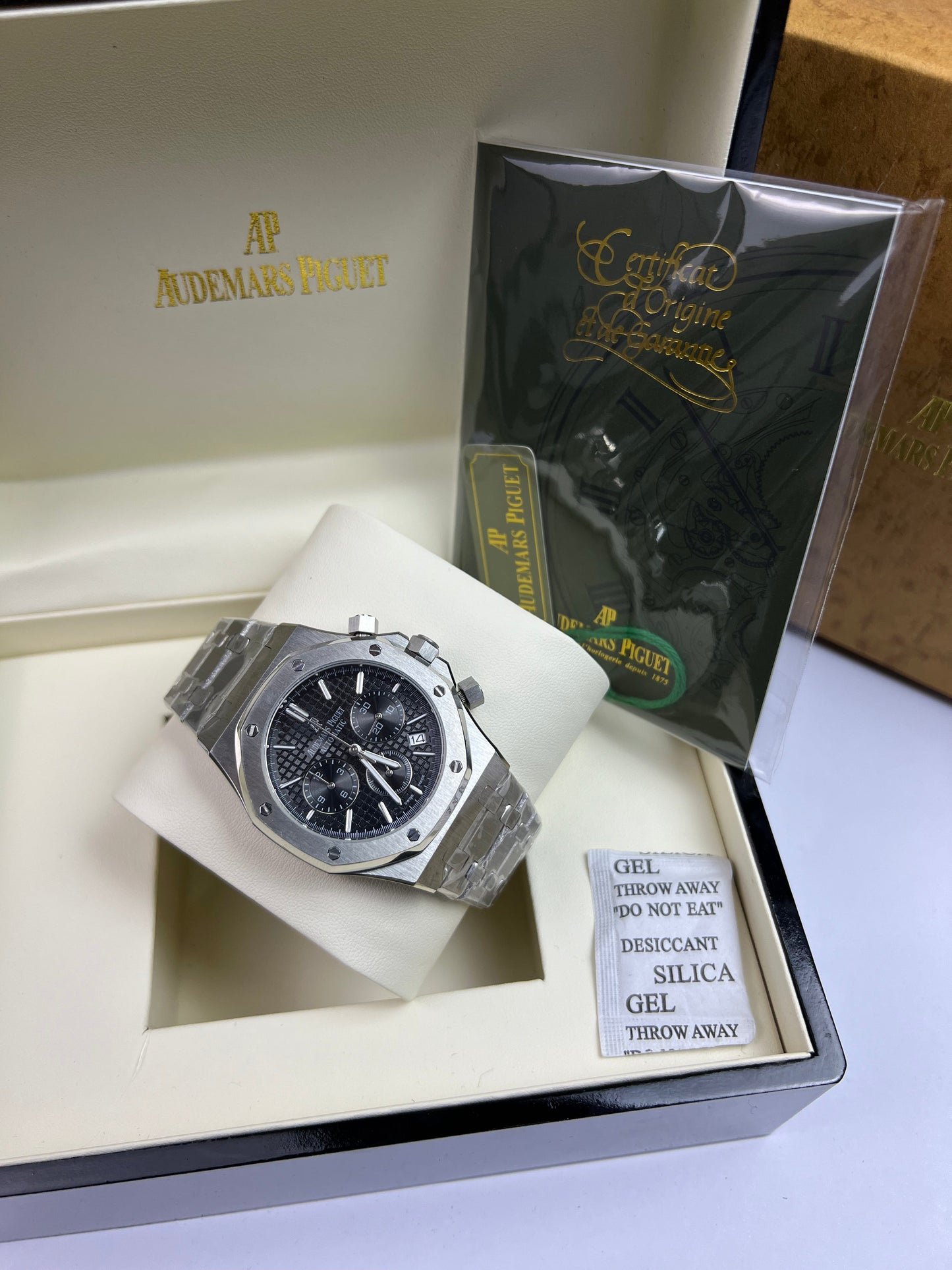 AP Royal Oak Chronograph cadran noir livraison Maroc