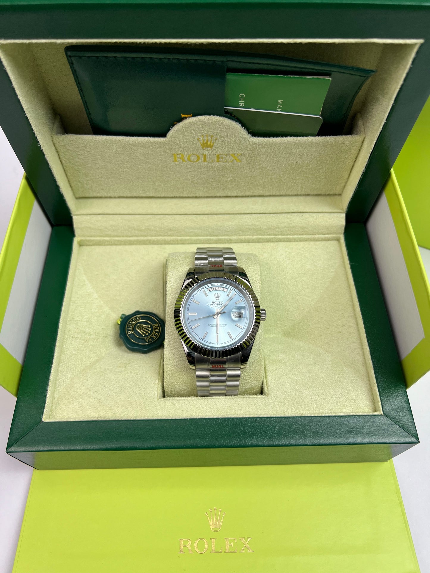 Rolex Day-Date 40 bleu glacier livraison rapide Maroc