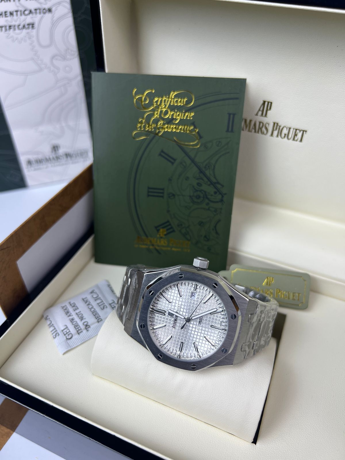 AP Royal Oak cadran blanc livraison rapide Maroc
