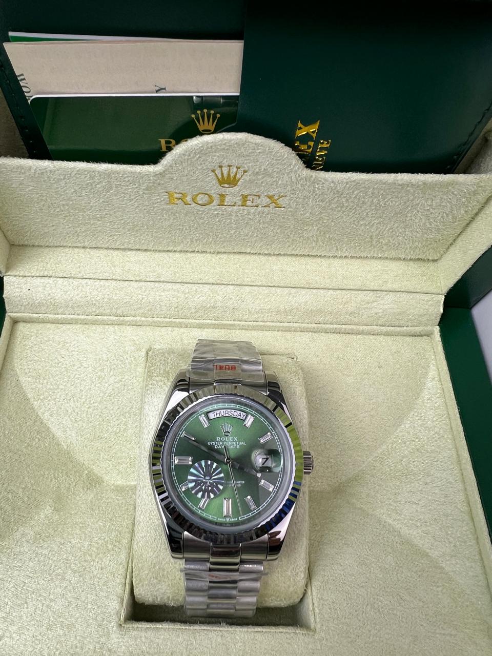 Rolex Day-Date 40 verte livraison rapide Maroc