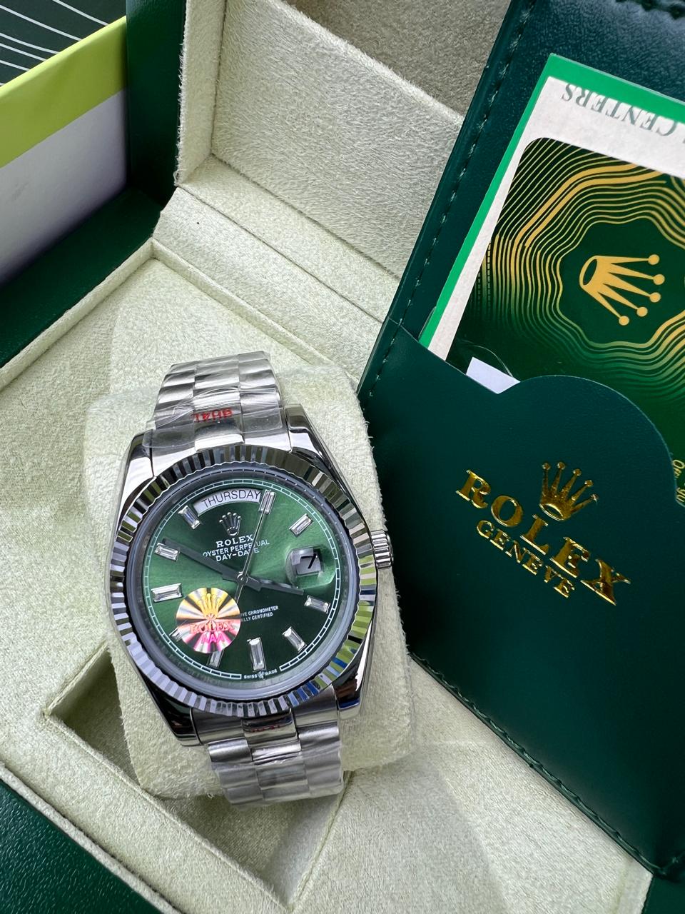 Rolex Day-Date 40 verte livraison rapide Maroc