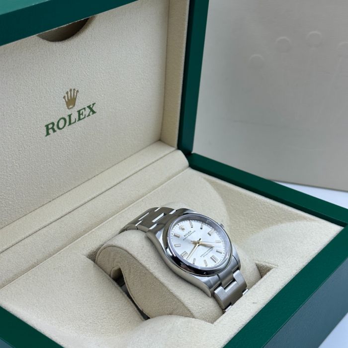 Rolex Oyster Perpetual 36 cadran argent livraison rapide Maroc