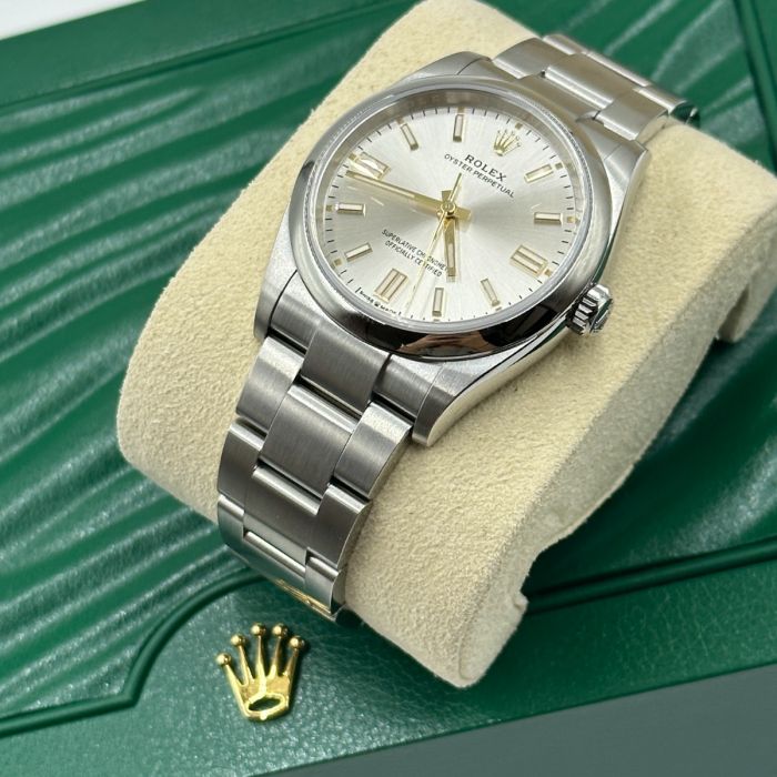 Rolex Oyster Perpetual 36 cadran argent livraison rapide Maroc